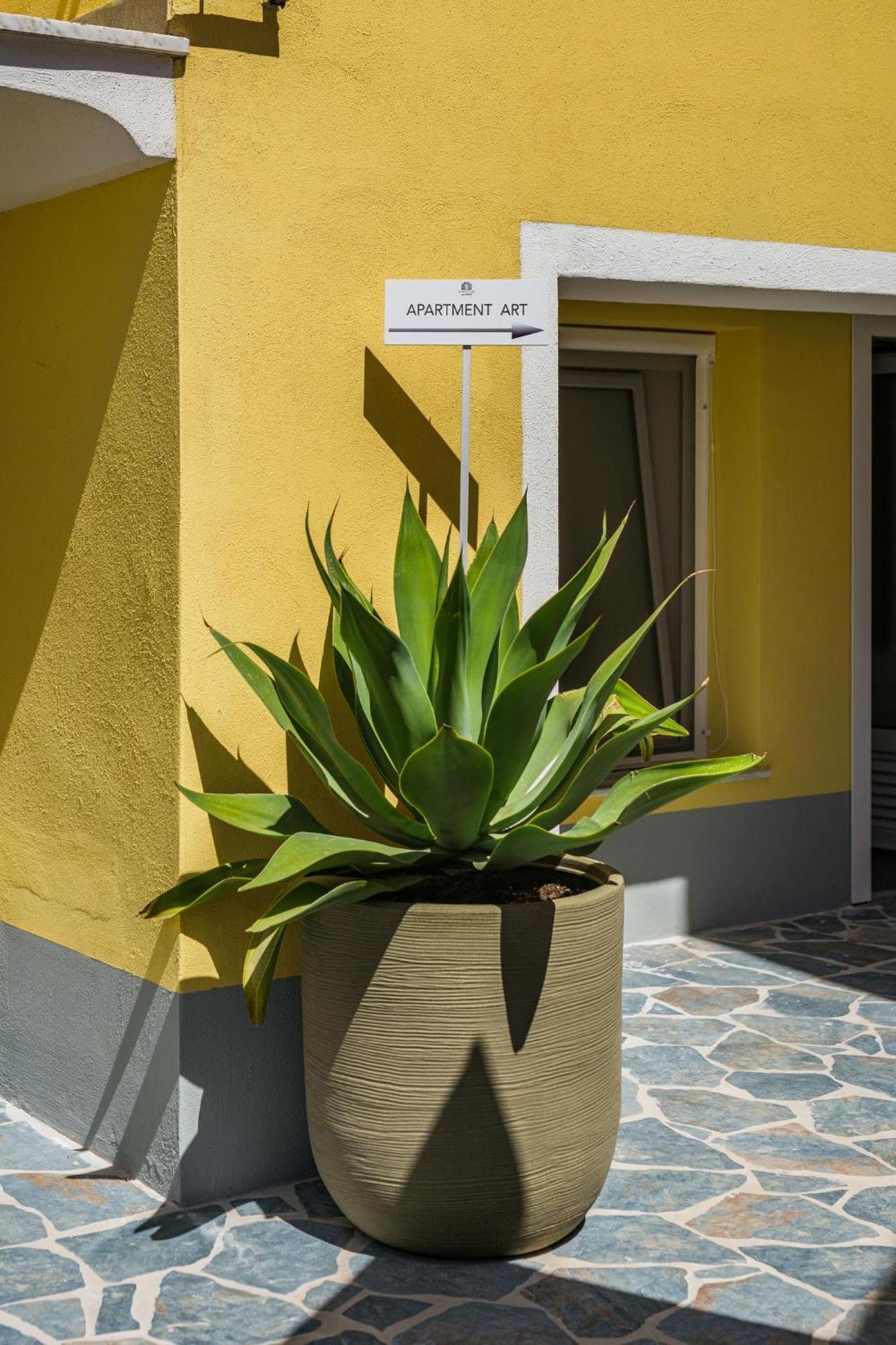Ciraccio Apartments 프로치다 외부 사진